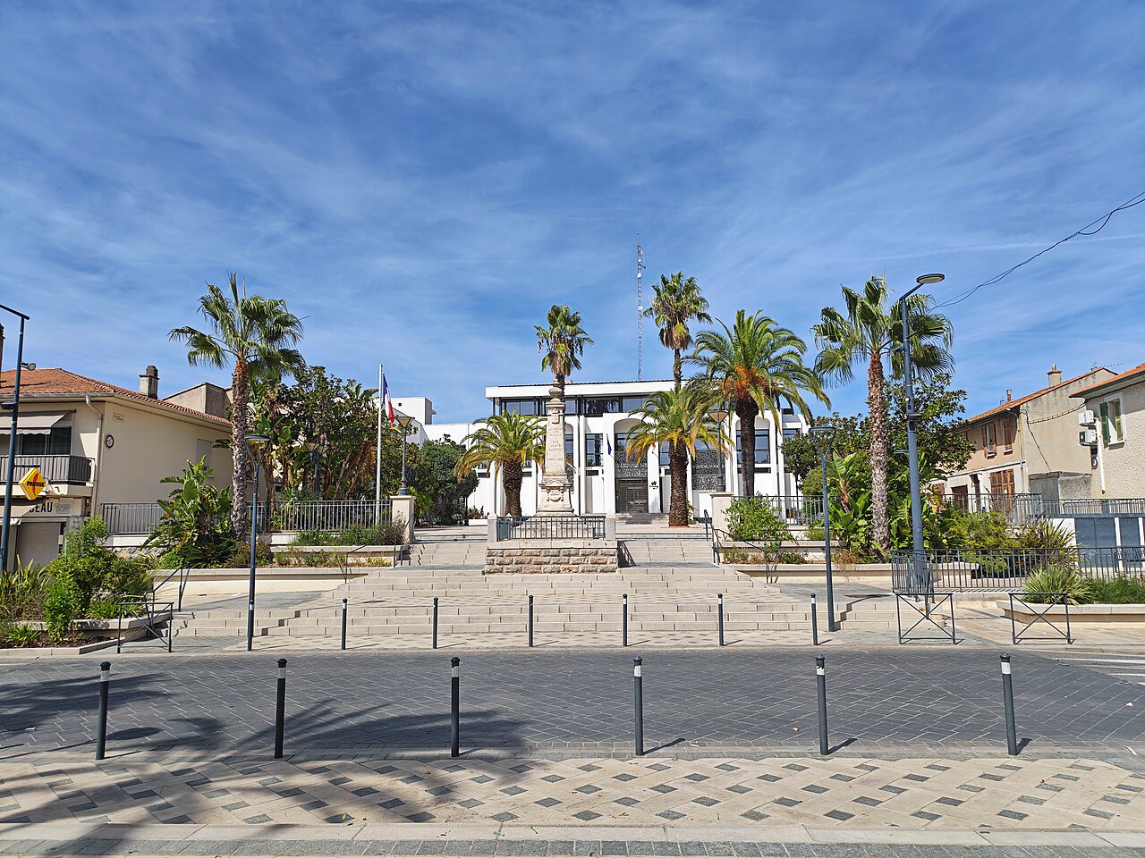 La Londe-les-Maures (83250), Var, la boucherie Le Bœuf Tricolore de La Londe-les-Maures